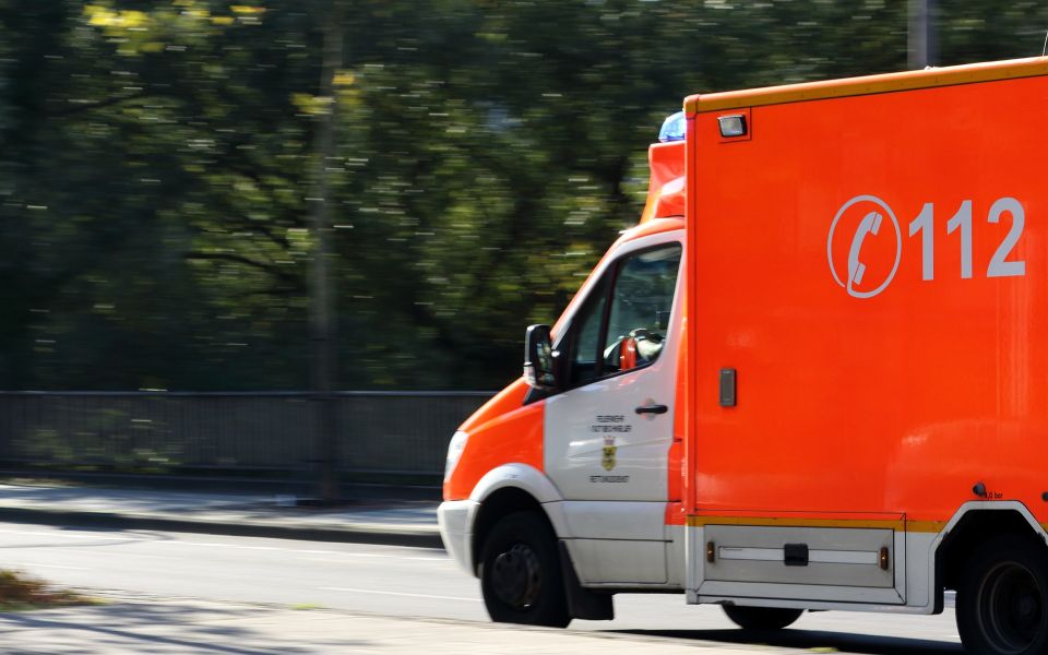 oranje ambulance